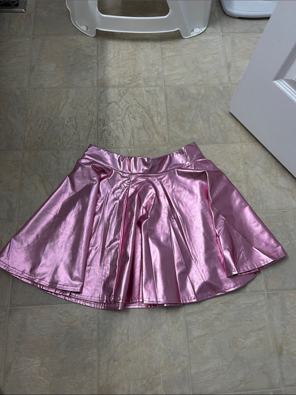 Shiny Metallic Pink Pleated Mini Skirt - Women